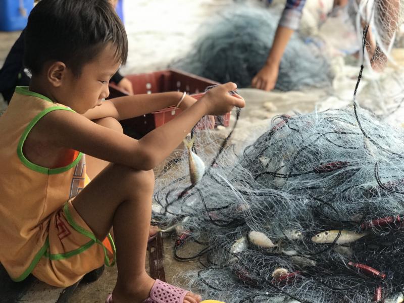 Khám phá làng chài bãi Nhum đảo Nam Du