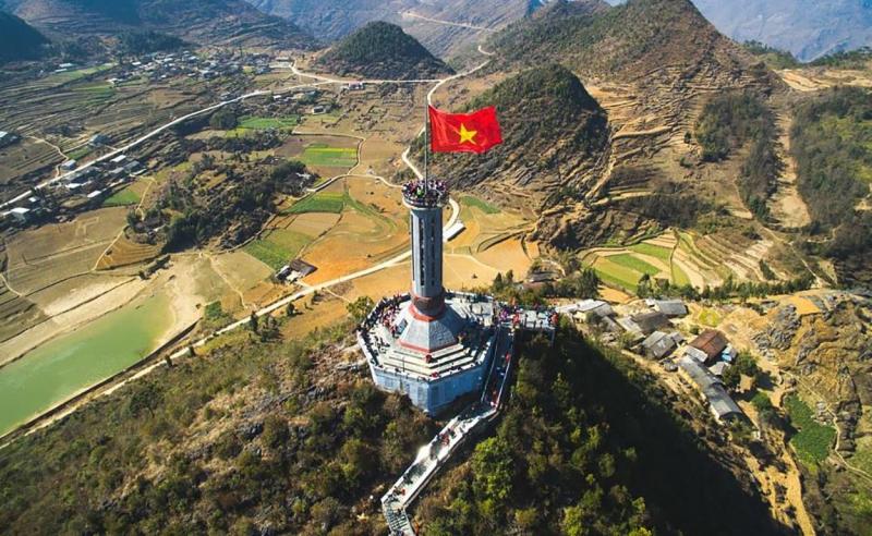 TOUR GHÉP ĐÔNG TÂY BẮC 2023: NỘI BÀI - HÀ GIANG– ĐỒNG VĂN THÁC BẢN GIỐC  - PÁC BÓ - HỒ BA BỂ